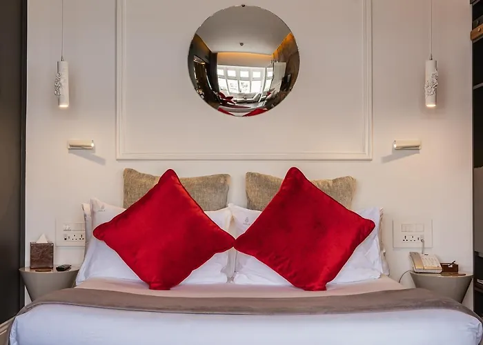 Iniala Harbour House